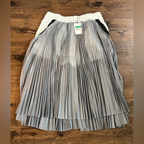 Nike x Sacai Pleat Skirt ‘White Gray’ (size wmns XL)
